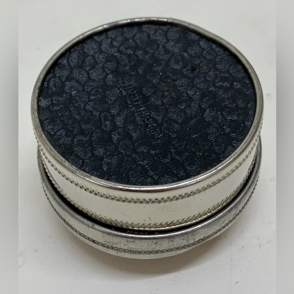 Mid Century Antique Mirrored Pin Cushion Sewing Kit - Picture 8 of 16